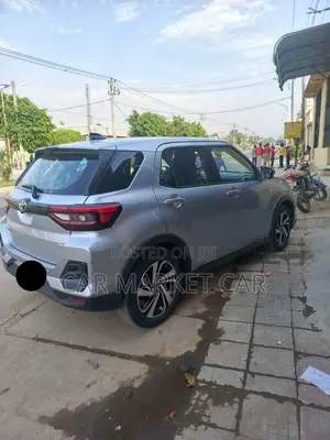 Toyota Raize 1.0 AWD 2022 Silver