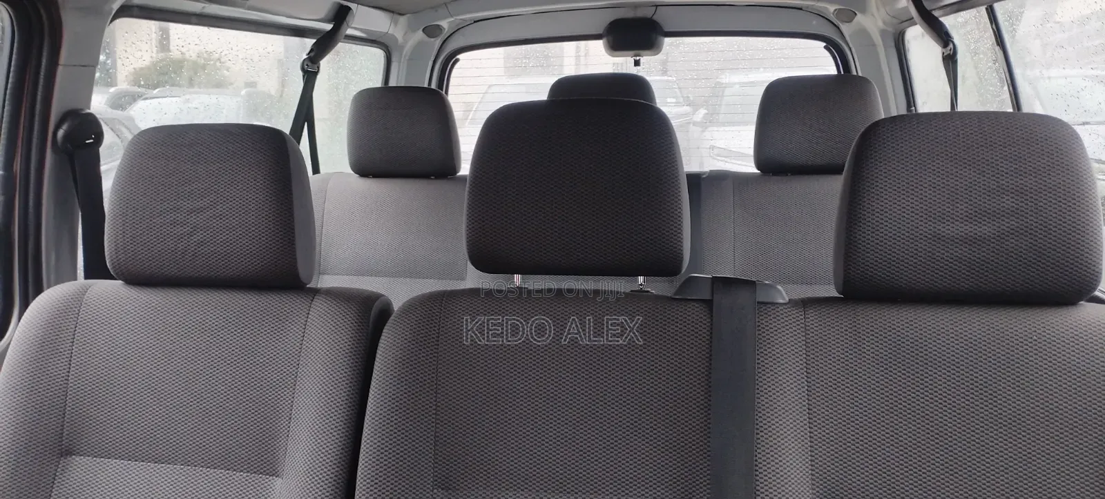 Toyota HiAce 2010 Silver