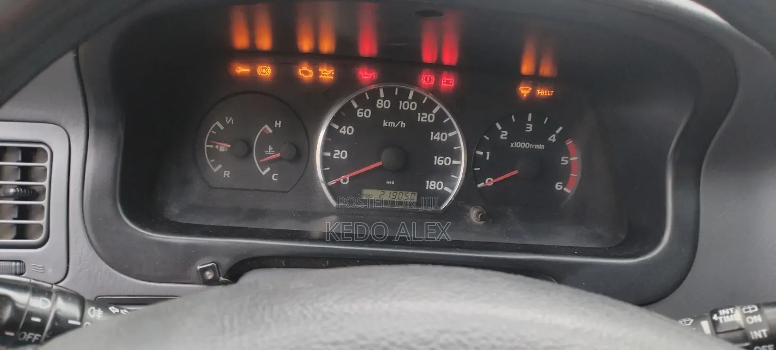 Toyota HiAce 2010 Silver