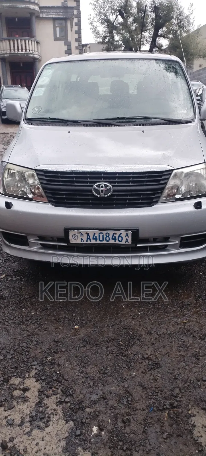 Toyota HiAce 2010 Silver