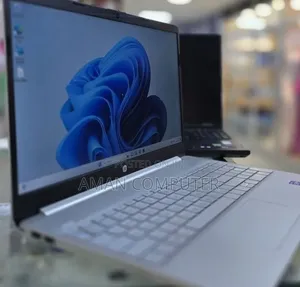 New Laptop HP Stream Notebook 16GB Intel Core i7 SSD 512GB