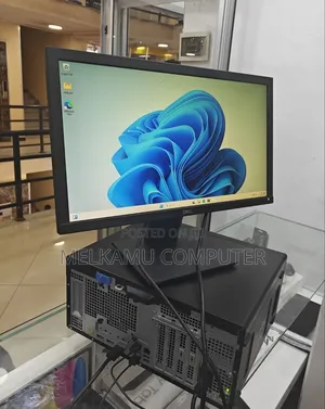 New Desktop Computer Dell Optiplex 7020 8GB Intel Core i7 SSD 1T