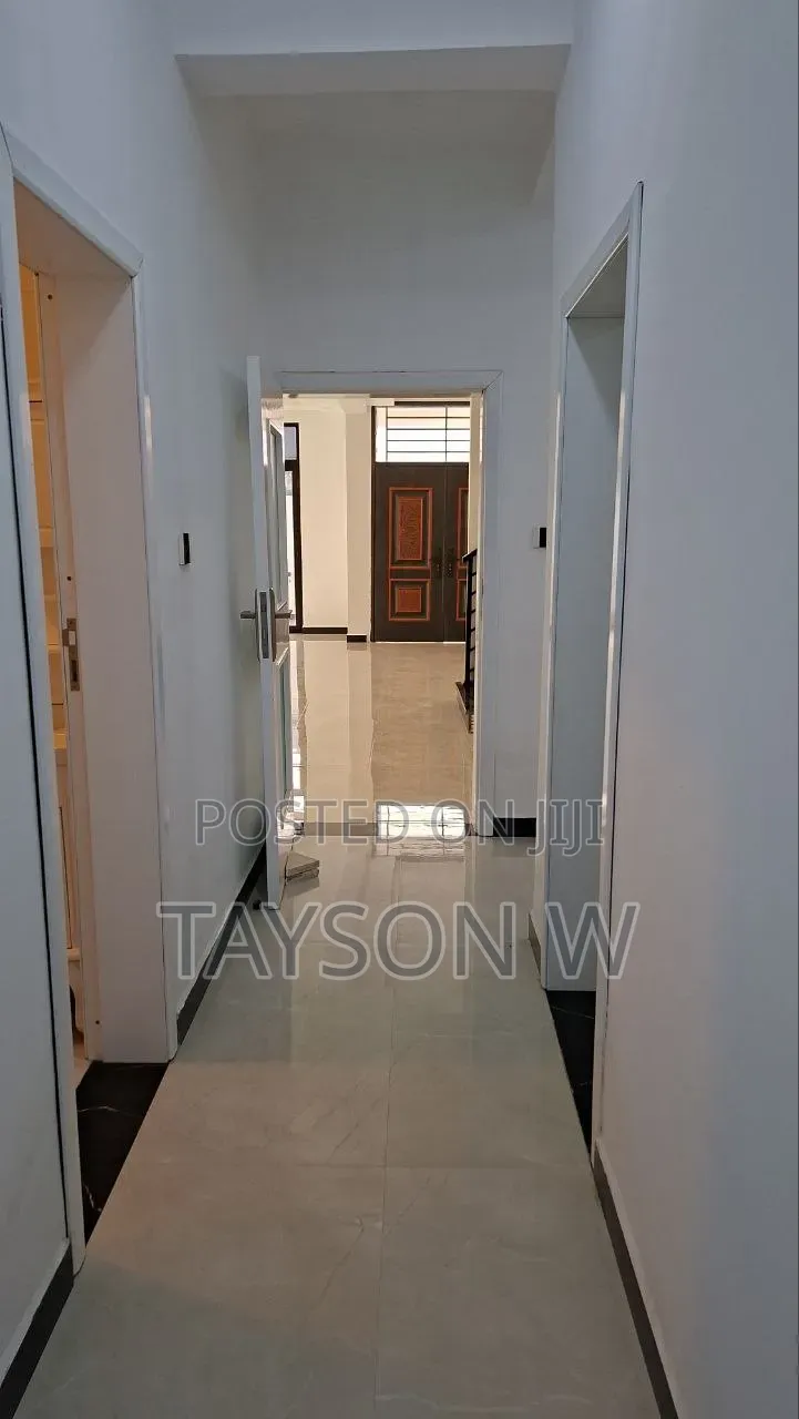 5bdrm House in Addis Ababa, Bole for sale