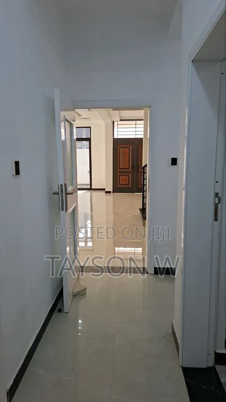 5bdrm House in Addis Ababa, Bole for sale