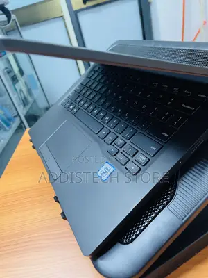 New Laptop Dell Latitude 7300 8GB Intel Core i7 SSD 256GB
