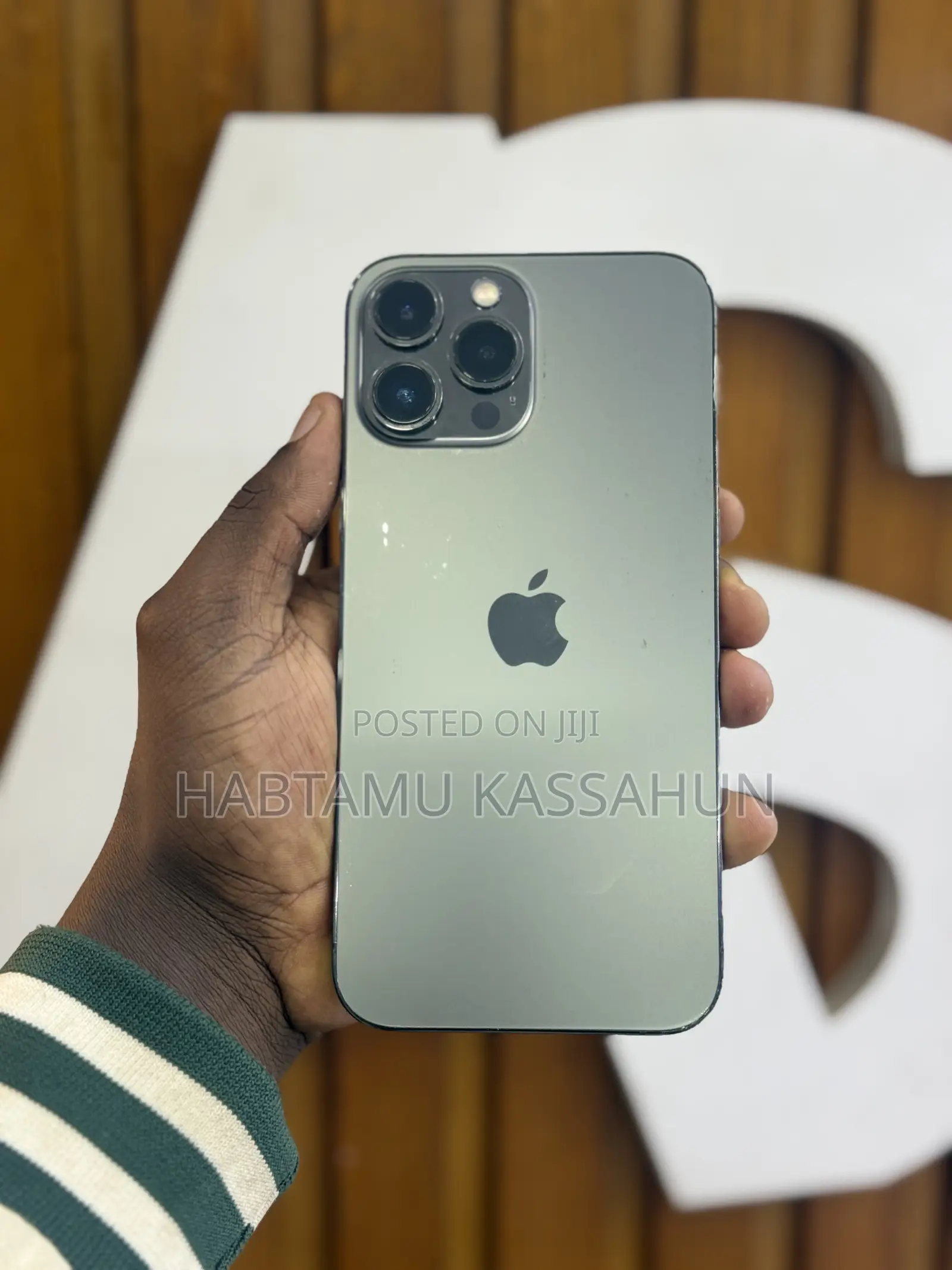New Apple iPhone 13 Pro Max 1 TB Black