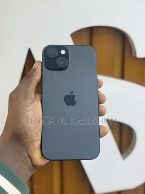 New Apple iPhone 15 128 GB Black