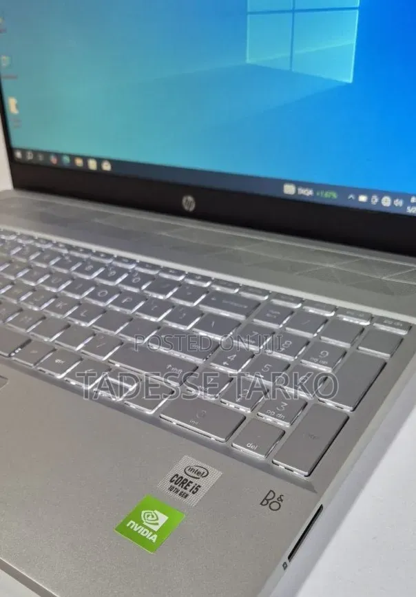 New Laptop HP Pavilion 15 8GB Intel Core i5 SSD 512GB