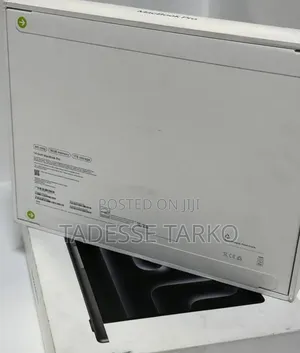 New Laptop Apple MacBook Pro 2025 M5 14-inch 16GB Apple M5 Pro SSD 1T