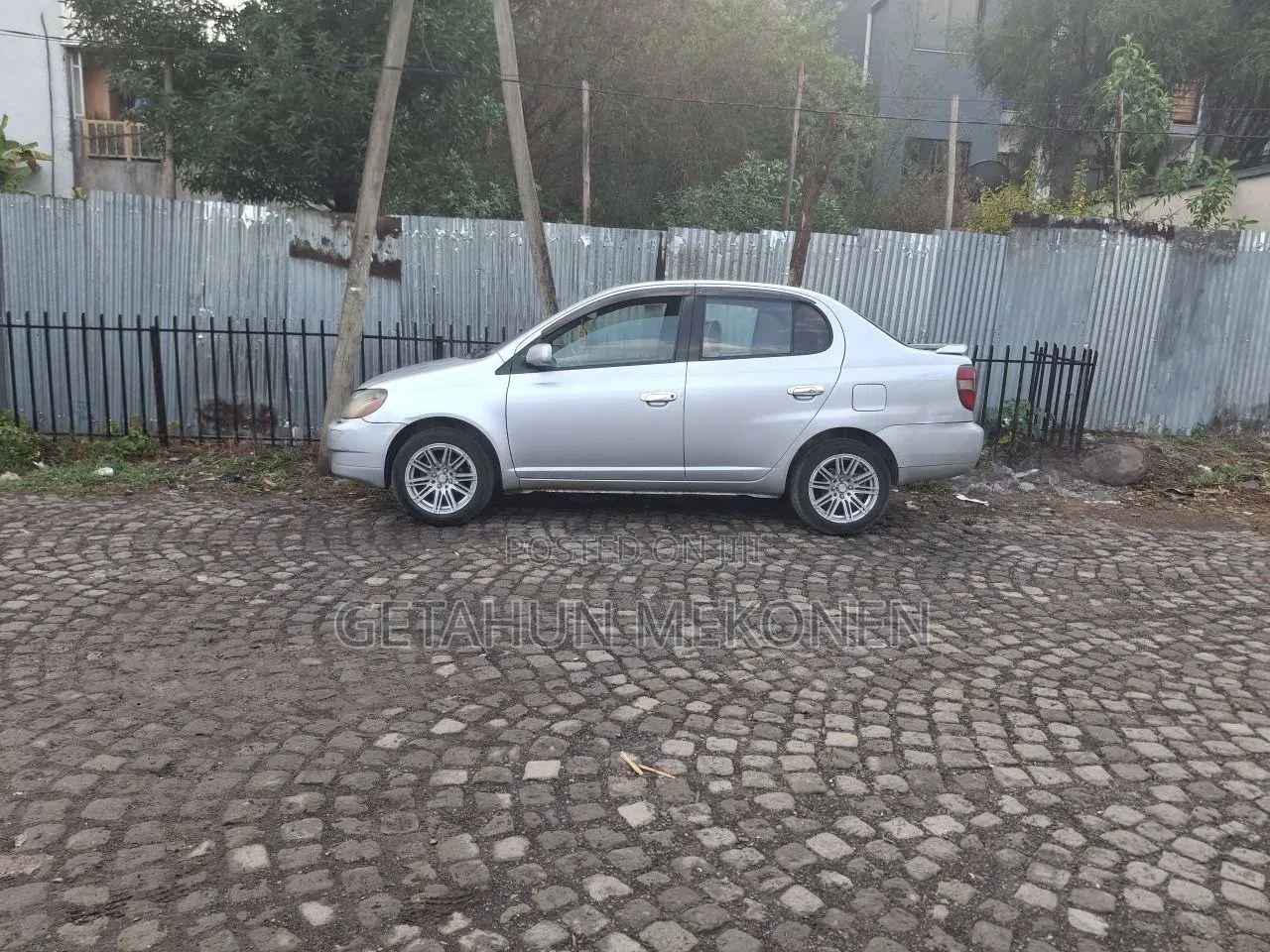 Toyota Platz 2002 Silver