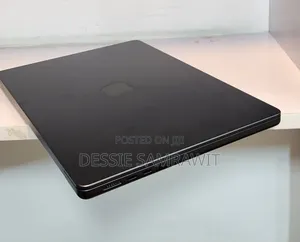 New Laptop Apple MacBook Pro 16GB Intel Core i7 SSD 1T