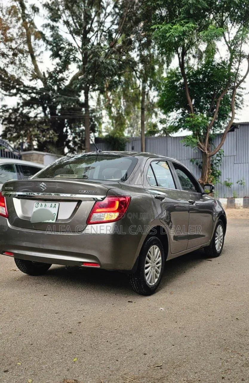 Suzuki Dzire 2022 Gray