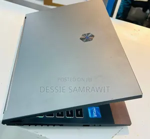 New Laptop Mecer 16GB Intel Core i7 SSD 512GB