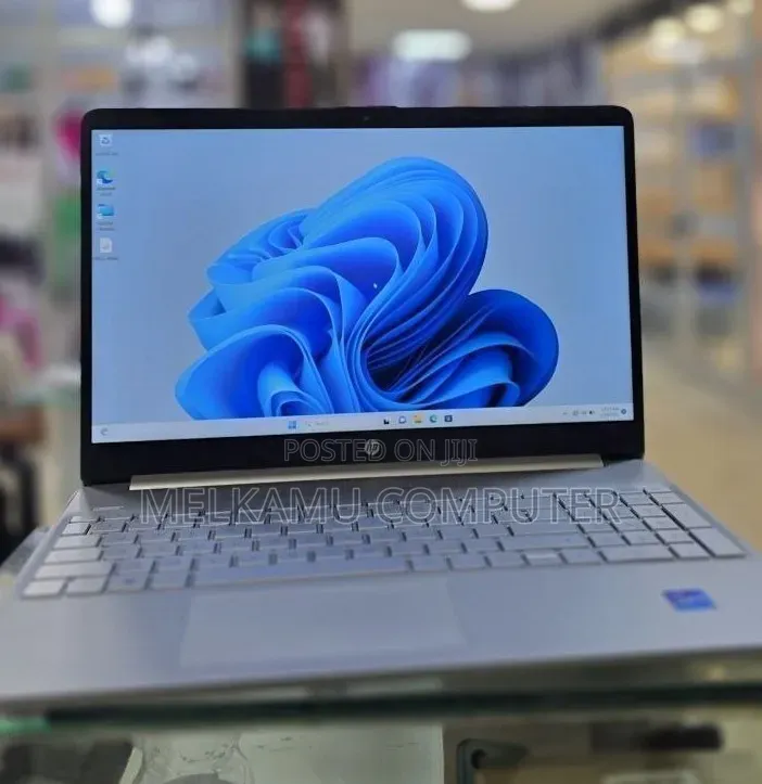 New Laptop HP Stream Notebook 16GB Intel Core i7 SSD 512GB