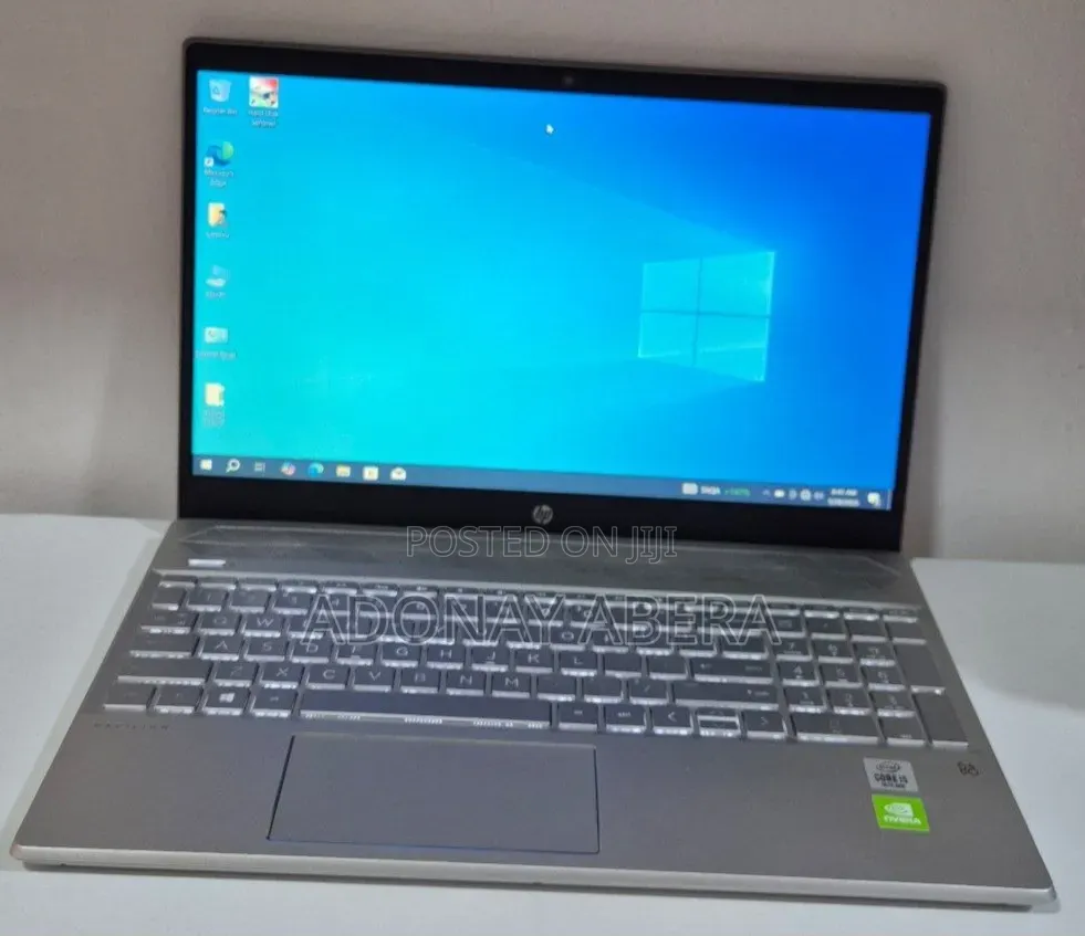 New Laptop HP Pavilion 15 8GB Intel Core i5 SSD 512GB