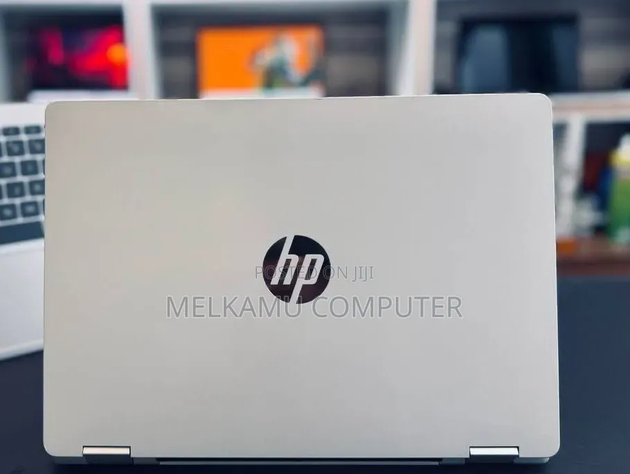 New Laptop HP OmniBook Ultra Flip 14" 8GB Intel Core 5 SSD 512GB