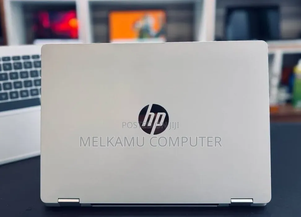 New Laptop HP OmniBook Ultra Flip 14" 8GB Intel Core 5 SSD 512GB