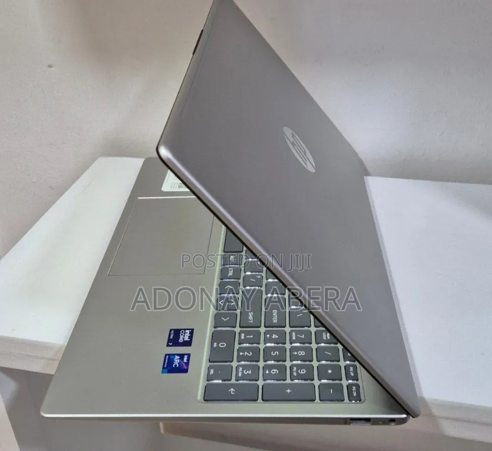 New Laptop HP 15 16GB Intel Core Ultra 7 SSD 1T