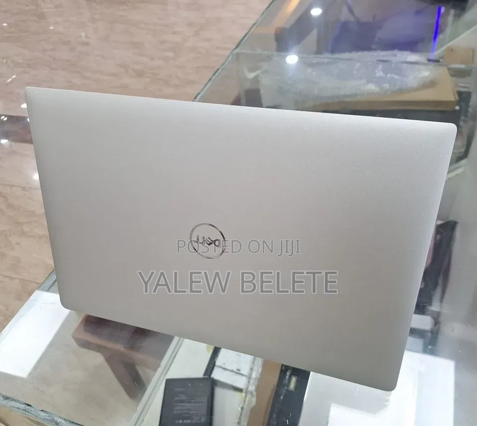 New Laptop Dell XPS 15 16GB Intel Core i7 SSD 512GB