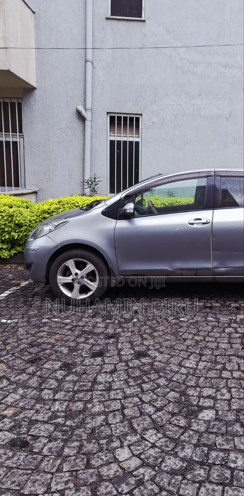 Toyota Yaris 2010 Gray