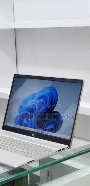 New Laptop HP Pavilion 15 8GB Intel Core i5 SSD 512GB
