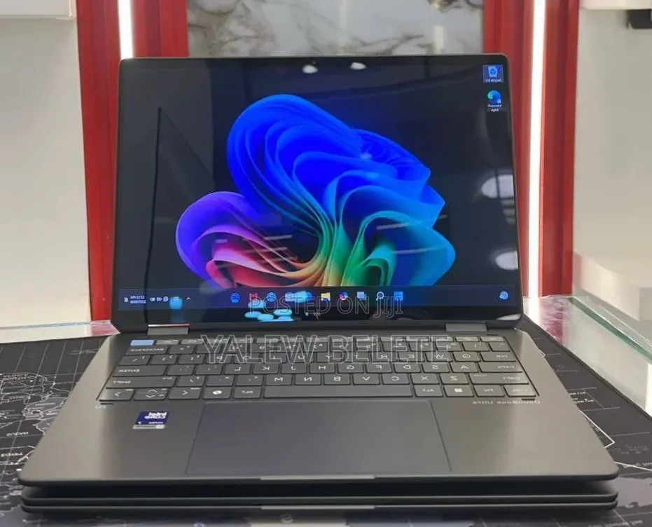 New Laptop HP OmniBook Ultra Flip 14" 16GB Intel Core Ultra 7 SSD 1T