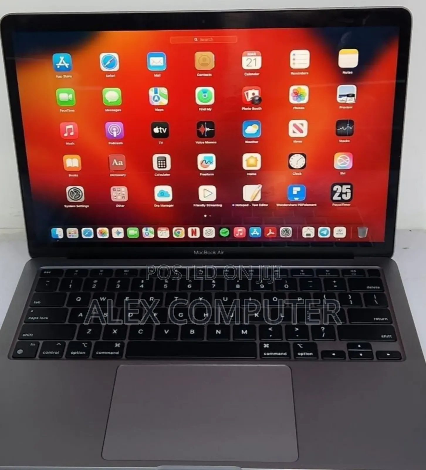 New Laptop Apple MacBook Air 2020 M1 8GB Apple M1 SSD 256GB