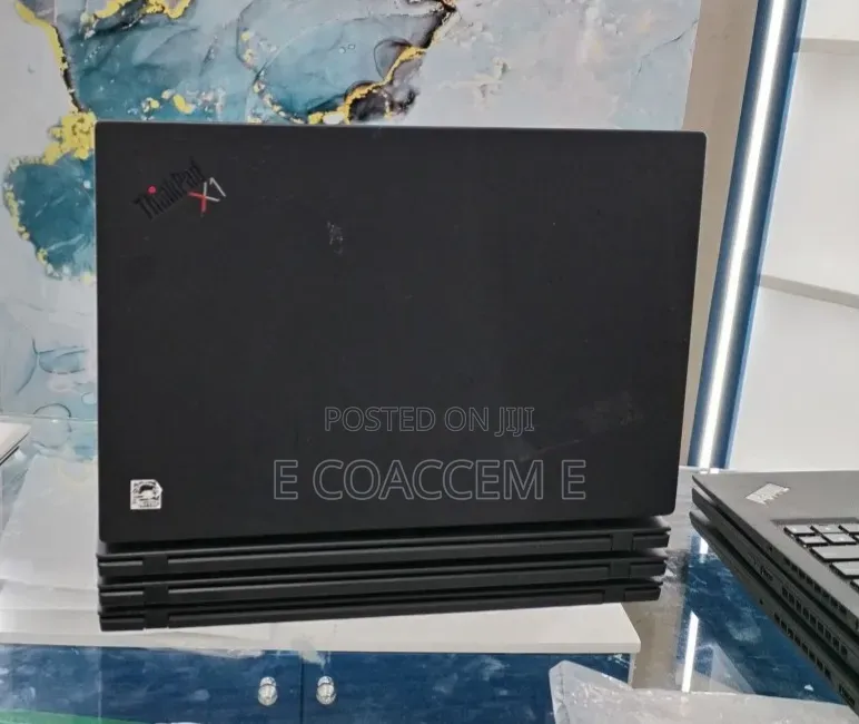 New Laptop Lenovo 8GB Intel Core i5 SSD 512GB