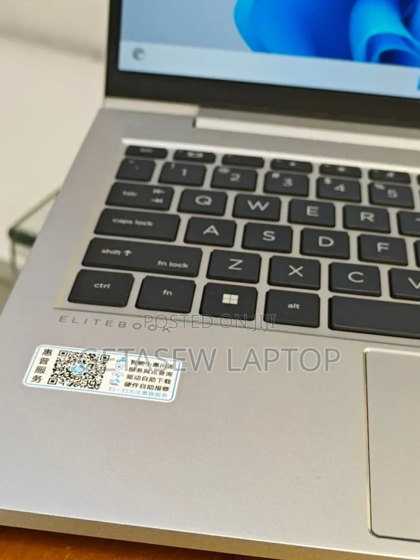 New Laptop HP EliteBook 640 G10 16GB Intel Core i7 SSD 1T