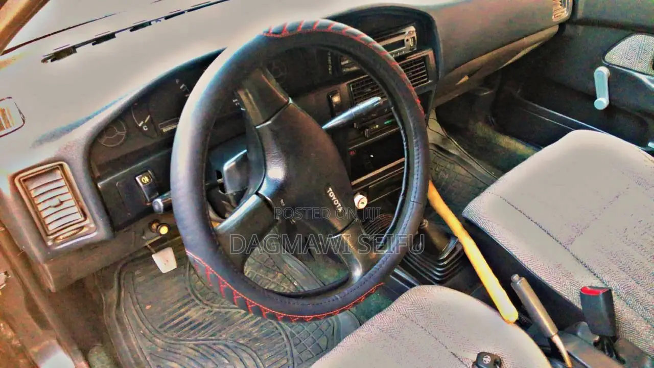 Toyota Corolla 1.3 Hatchback 1991 Gray