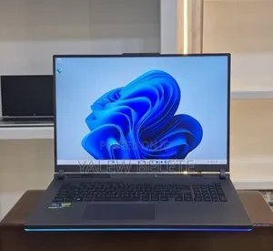 New Laptop Asus ROG Strix G17 32GB Intel Core i9 SSD 2T