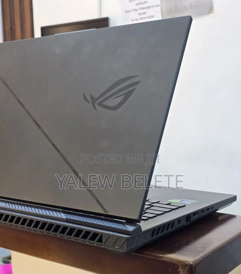New Laptop Asus ROG Strix G17 32GB Intel Core i9 SSD 2T