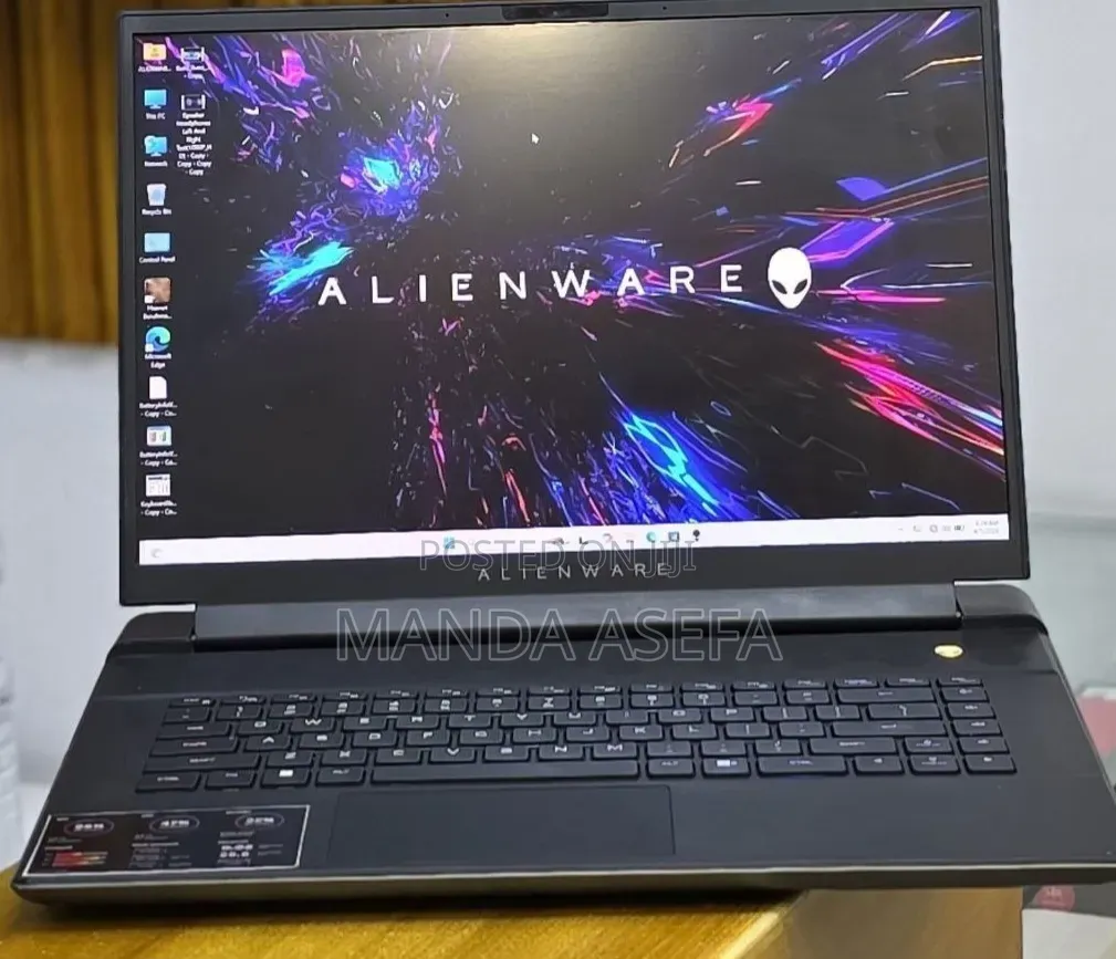 New Laptop Alienware X16 r1 16GB Intel Core i9 SSD 1T
