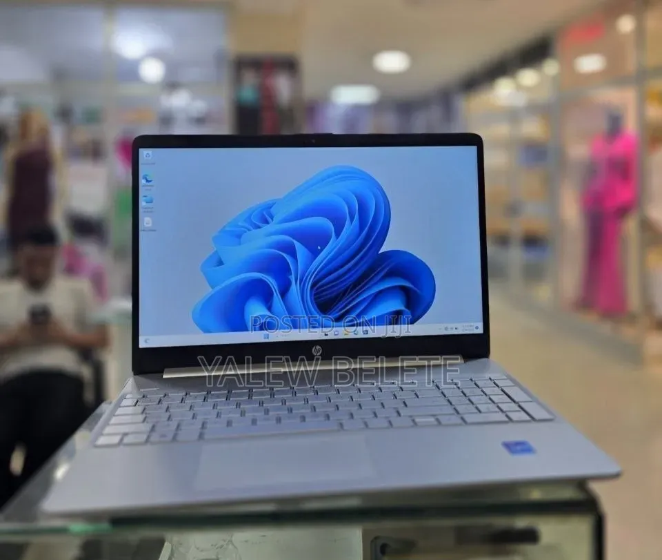 New Laptop HP Stream Notebook 16GB Intel Core i7 SSD 512GB