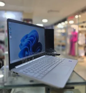 New Laptop HP Stream Notebook 16GB Intel Core i7 SSD 512GB