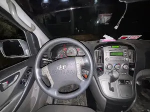 Hyundai H1 2013 Gray