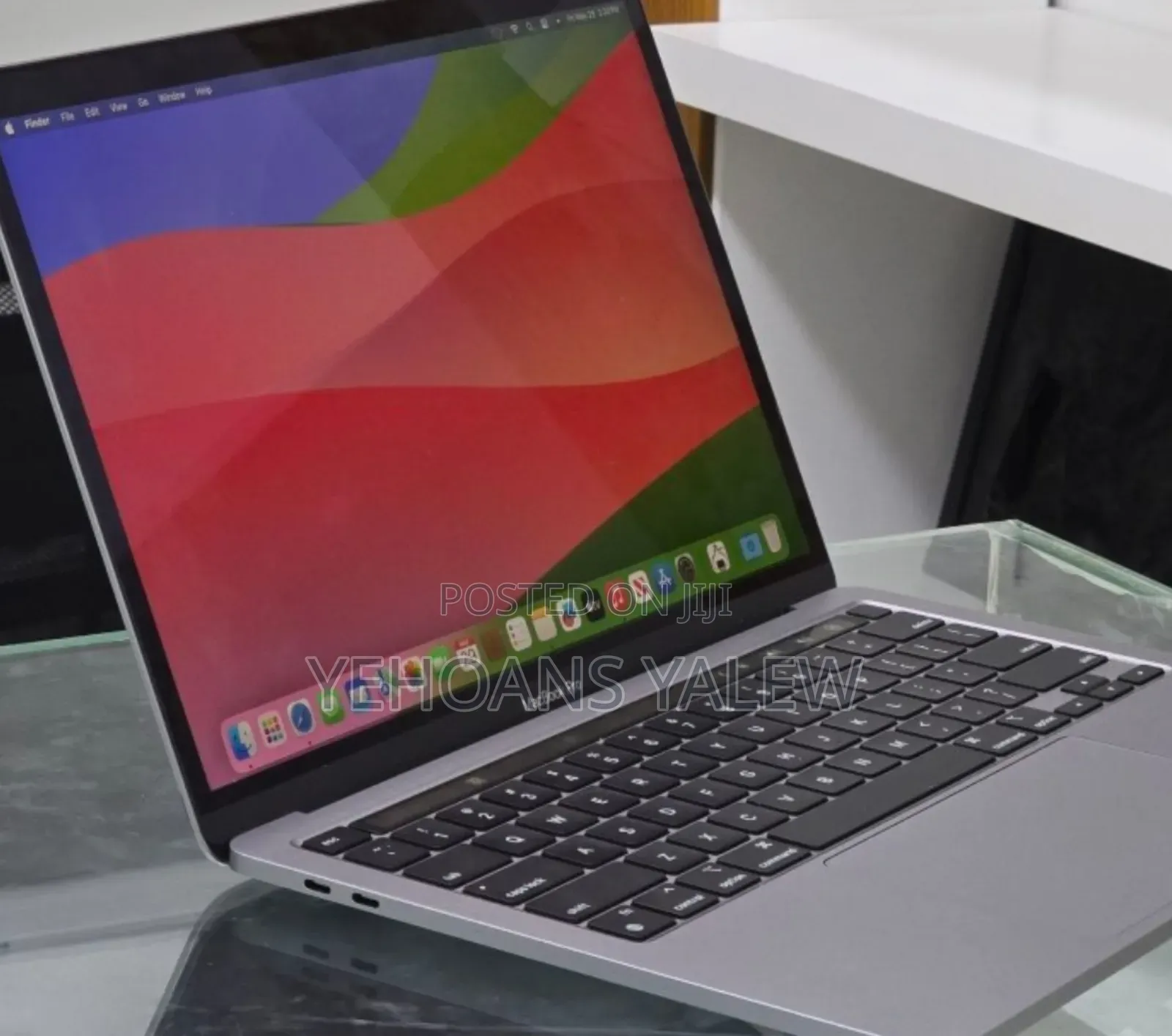New Laptop Apple MacBook Pro 2020 M1 8GB Apple M1 SSD 512GB