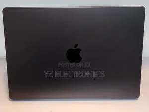 New Laptop Apple MacBook Pro 2025 M5 14-inch 16GB Intel Core i9 SSD 1T