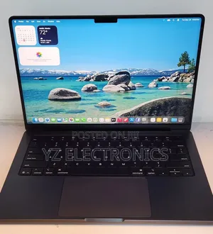 New Laptop Apple MacBook Pro 2025 M5 14-inch 16GB Intel Core i9 SSD 1T