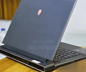 New Laptop Alienware X16 r1 16GB Intel Core i9 SSD 1T