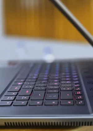 New Laptop Alienware M17x R2 16GB Intel Core i9 SSD 1T