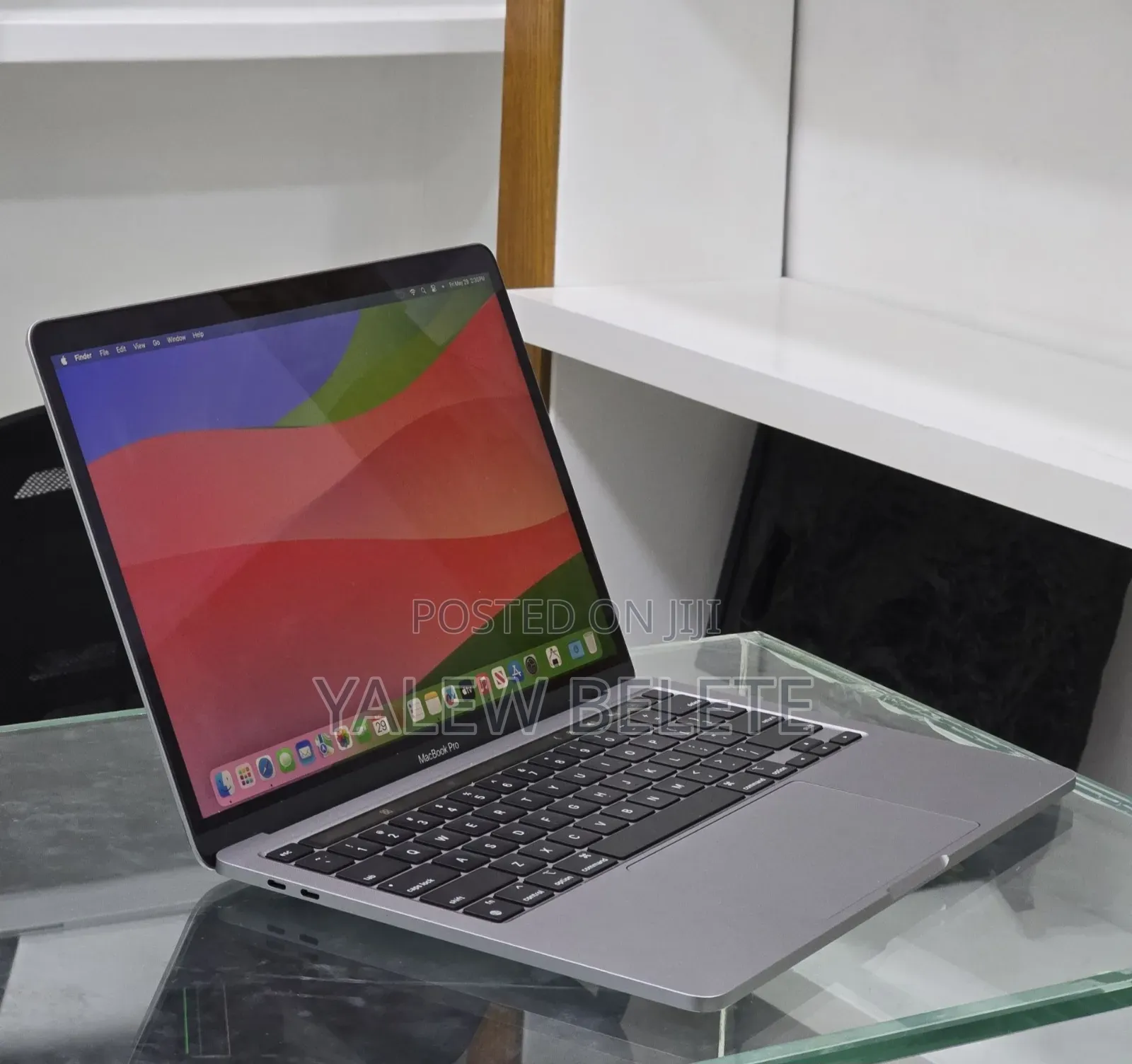 New Laptop Apple MacBook Pro 2020 M1 8GB Apple M1 Pro SSD 512GB