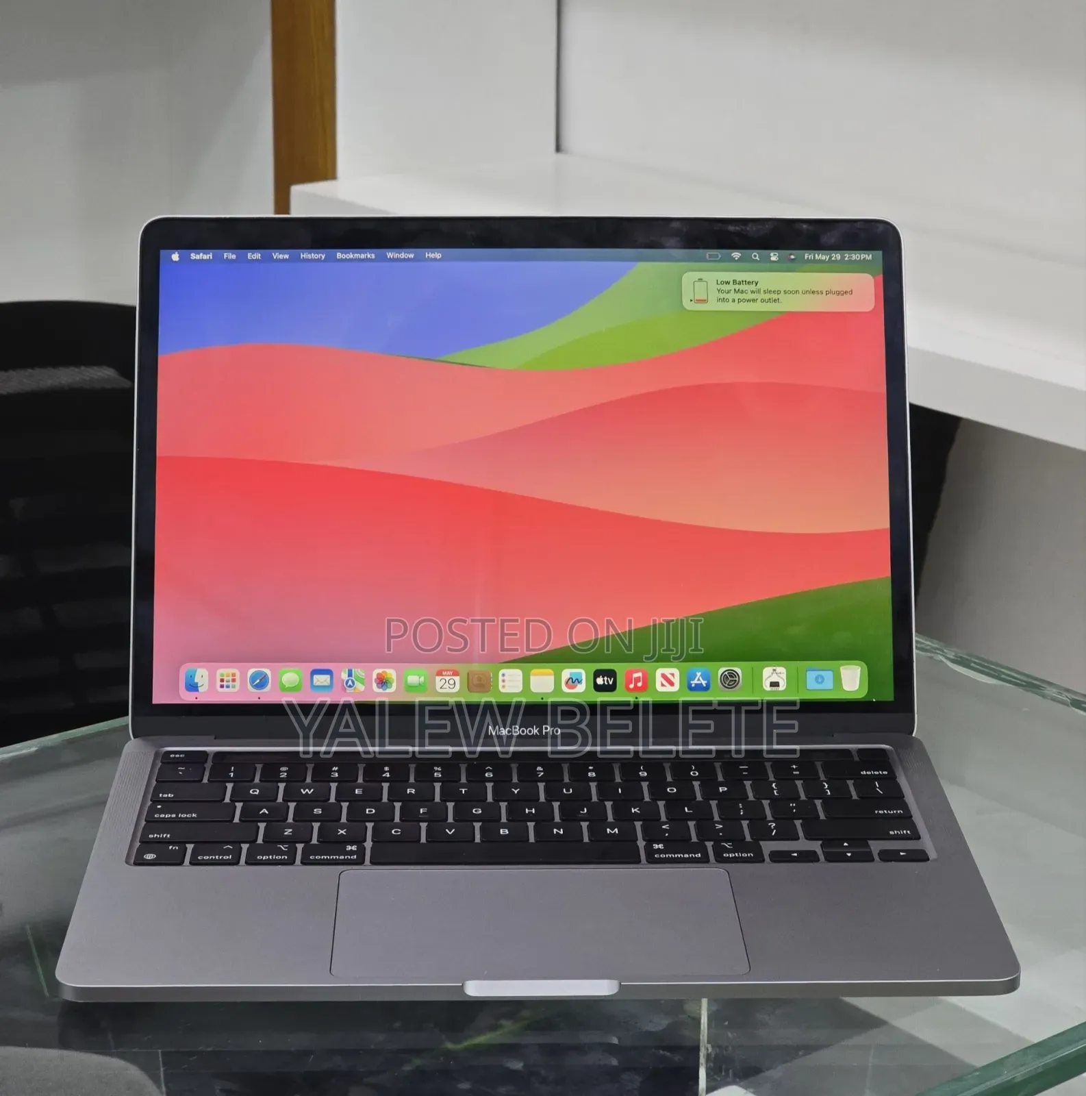 New Laptop Apple MacBook Pro 2020 M1 8GB Apple M1 Pro SSD 512GB