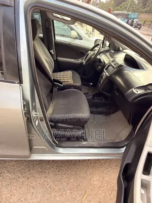 Toyota Yaris 2009 Gray