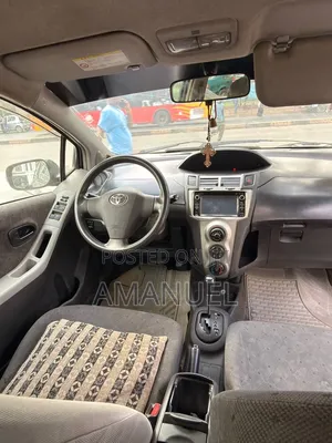 Toyota Yaris 2009 Gray
