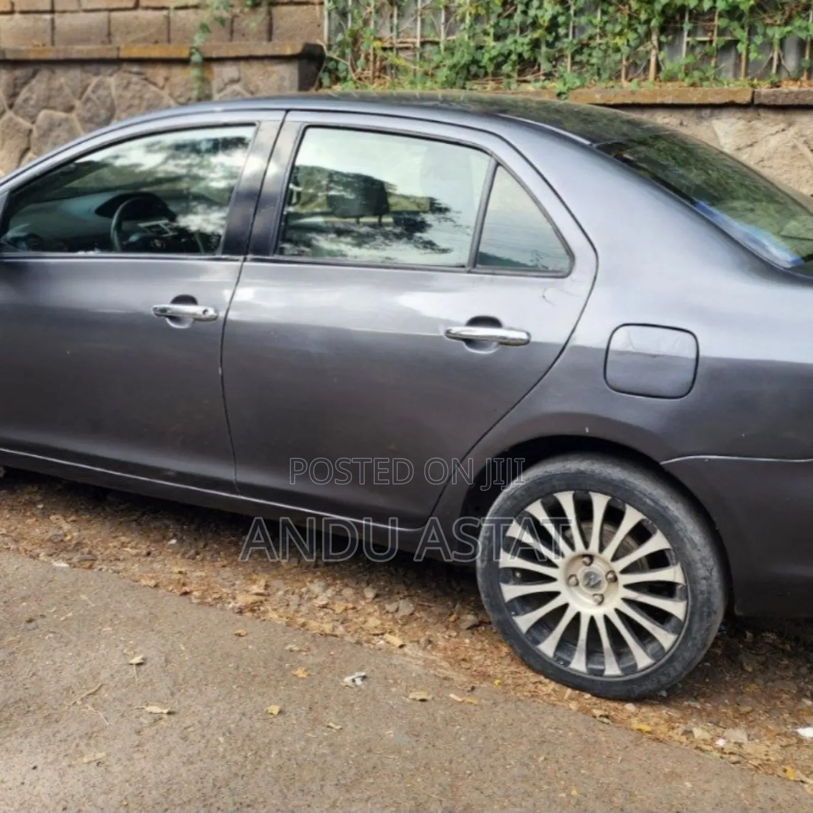 Toyota Belta 2007 Gray