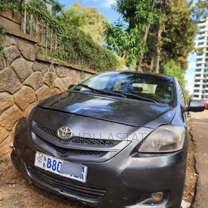 Toyota Belta 2007 Gray