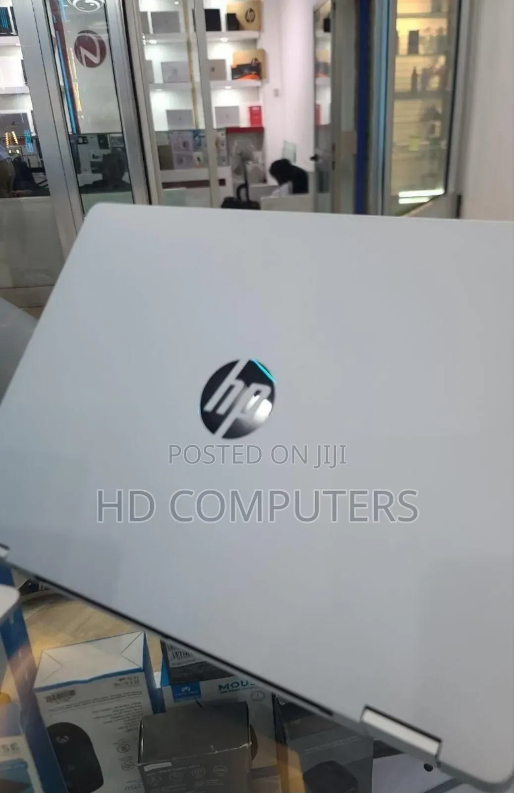 New Laptop HP OmniBook 5 Flip 16GB Intel Core 7 SSD 512GB