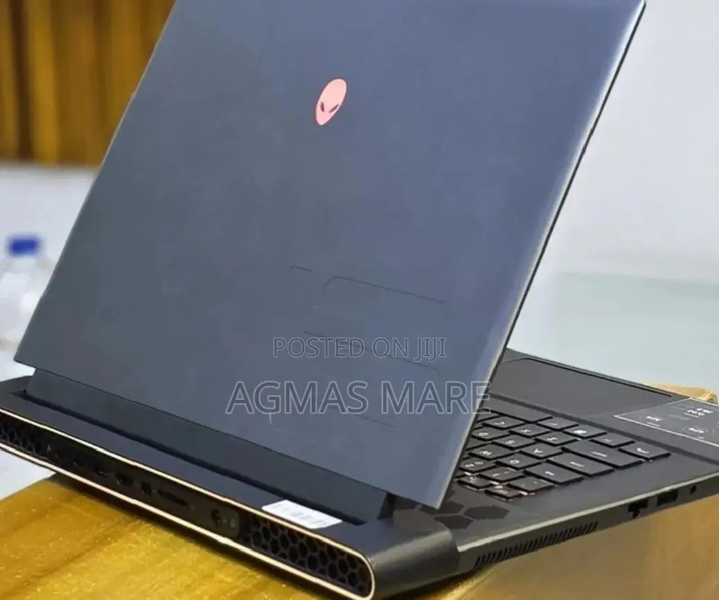 New Laptop Alienware X16 r1 16GB Intel Core i9 SSD 1T