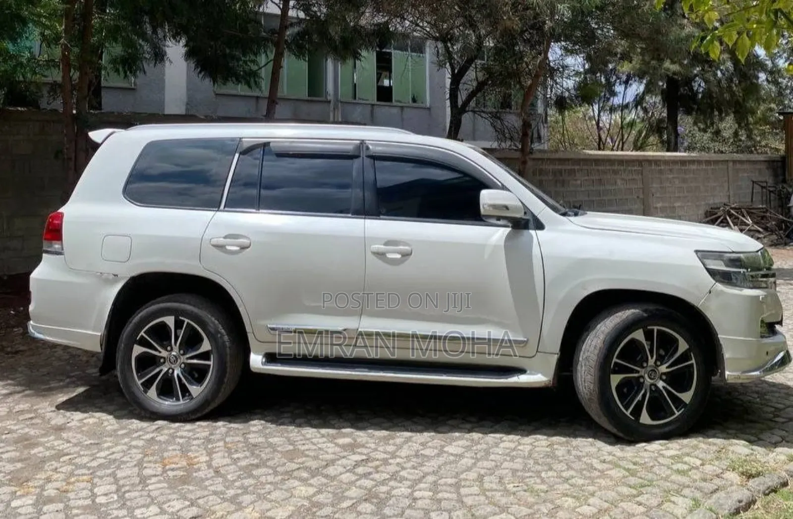 Toyota Land Cruiser 2012 White